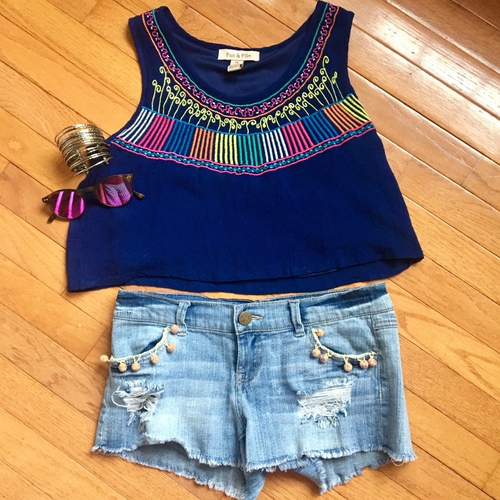 NWOT Blue Colorfully Embroidered Crop Never Worn!!